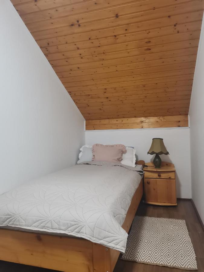 Meszi Vendeghaz Apartment Zalacsany Ngoại thất bức ảnh